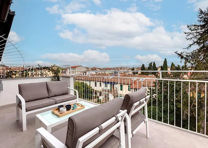 Aleardi Roof Apartment By Mamo Florence